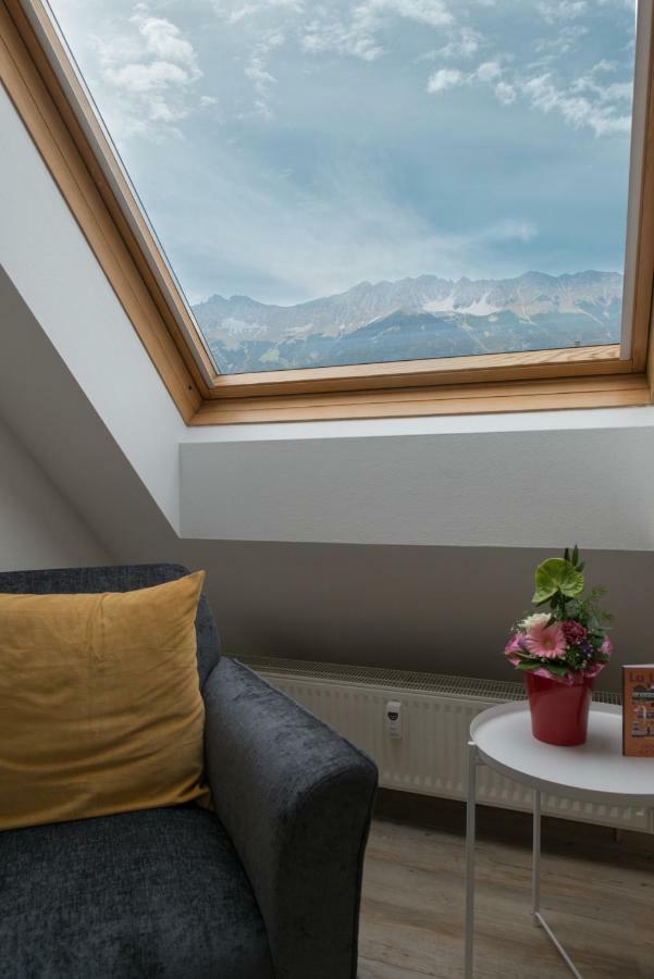 Maisonette Apartment Am Bahnhof - Adults Only Innsbruck Exteriör bild