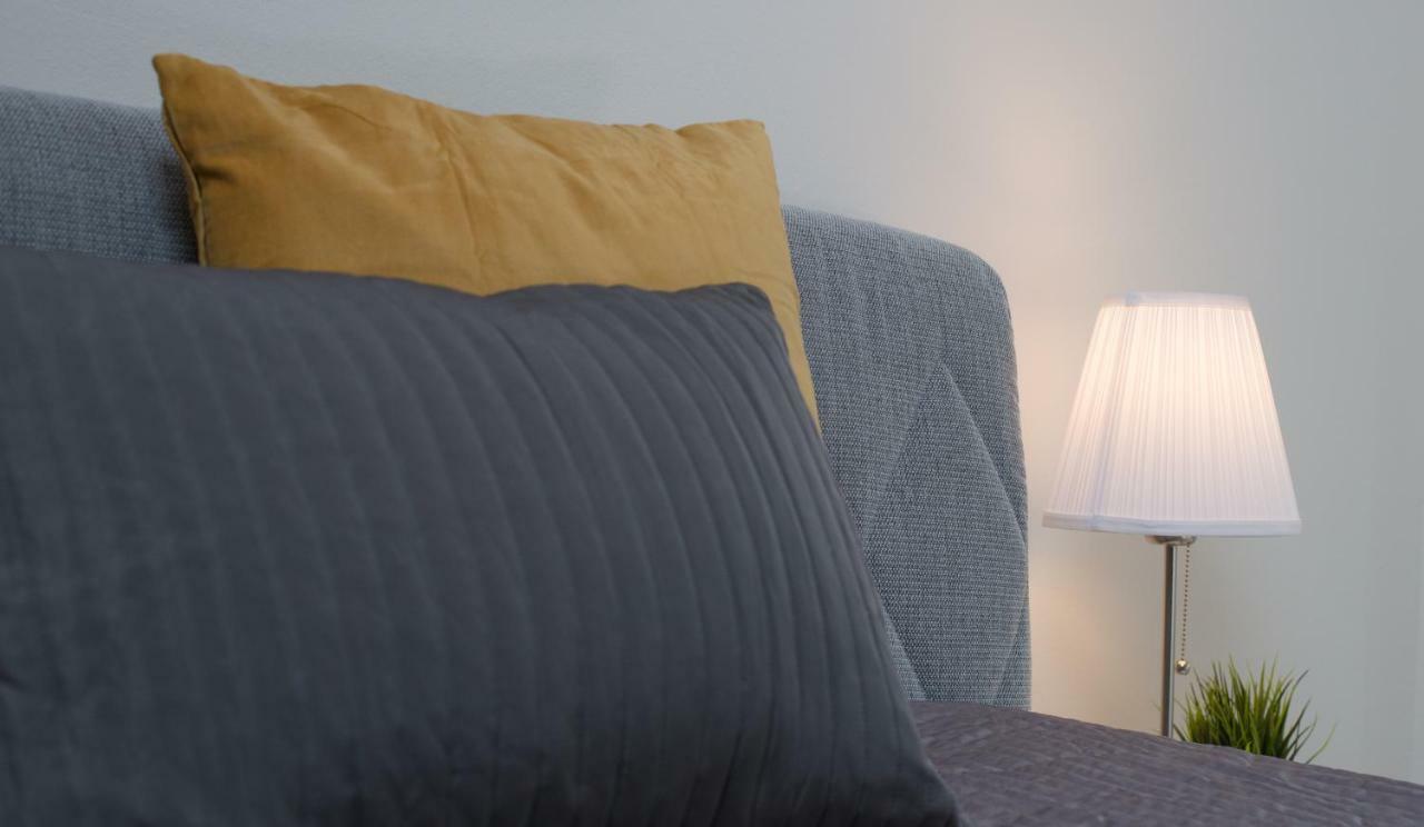 Maisonette Apartment Am Bahnhof - Adults Only Innsbruck Exteriör bild
