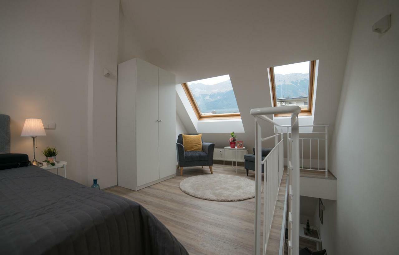 Maisonette Apartment Am Bahnhof - Adults Only Innsbruck Exteriör bild