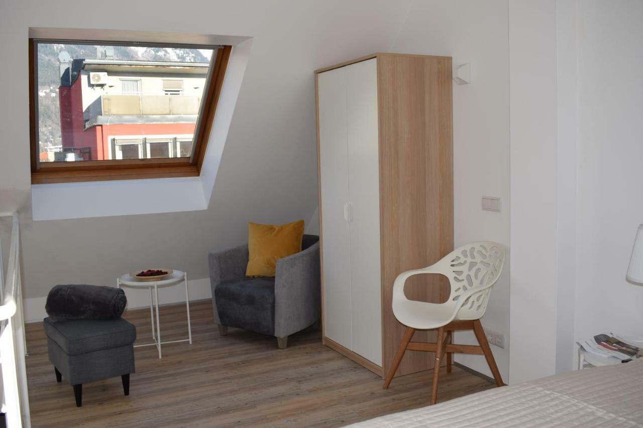 Maisonette Apartment Am Bahnhof - Adults Only Innsbruck Exteriör bild
